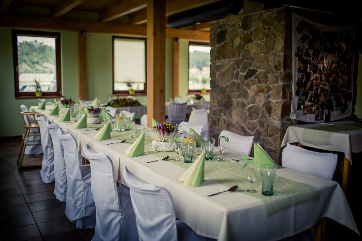 Svatební tabule v restauraci Penzionu Putim